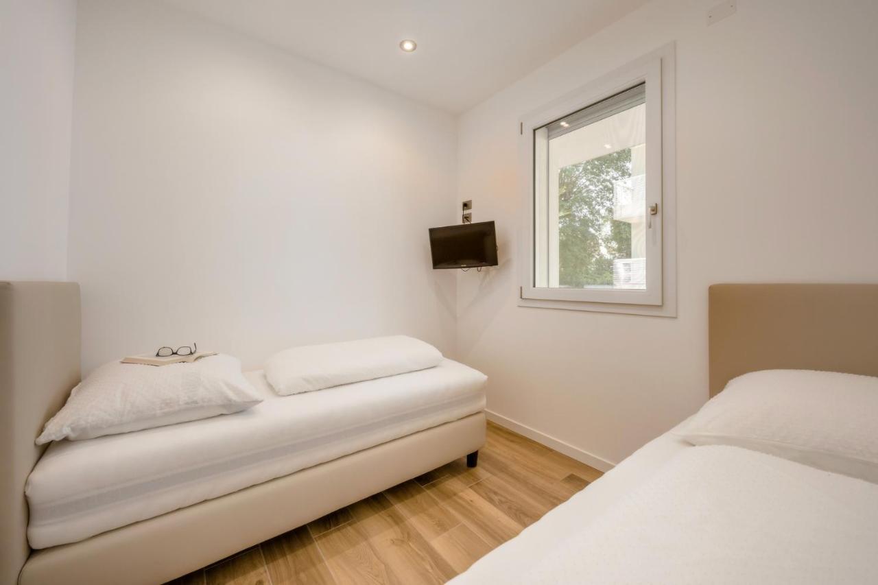 Ferrari Apartments Ponente كاوْرلي المظهر الخارجي الصورة